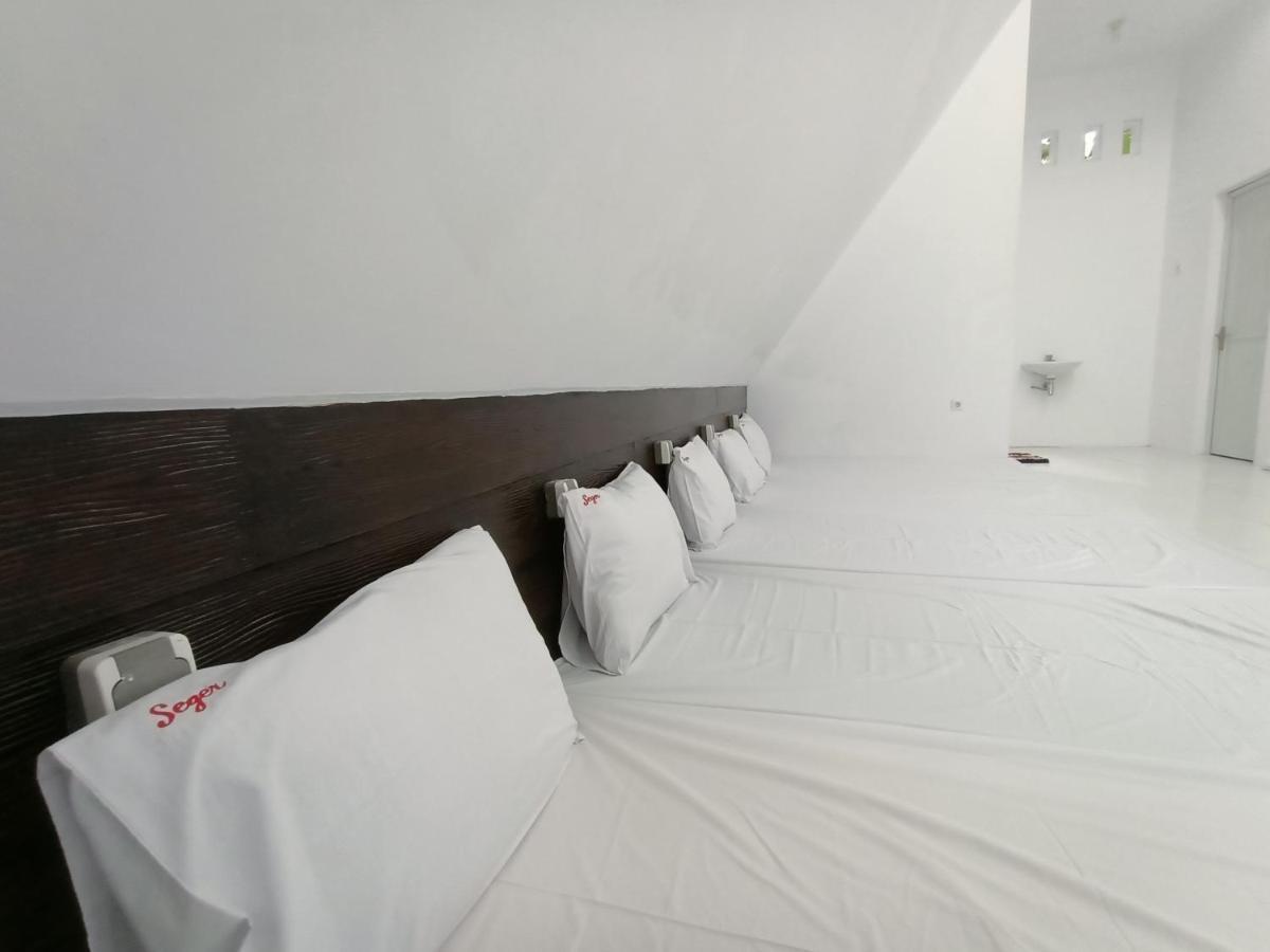 Kalisat Seger Nusantara旅舍 外观 照片