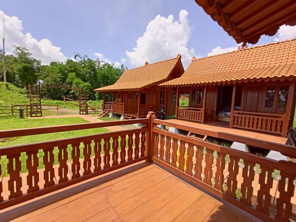 Kalisat Seger Nusantara旅舍 外观 照片