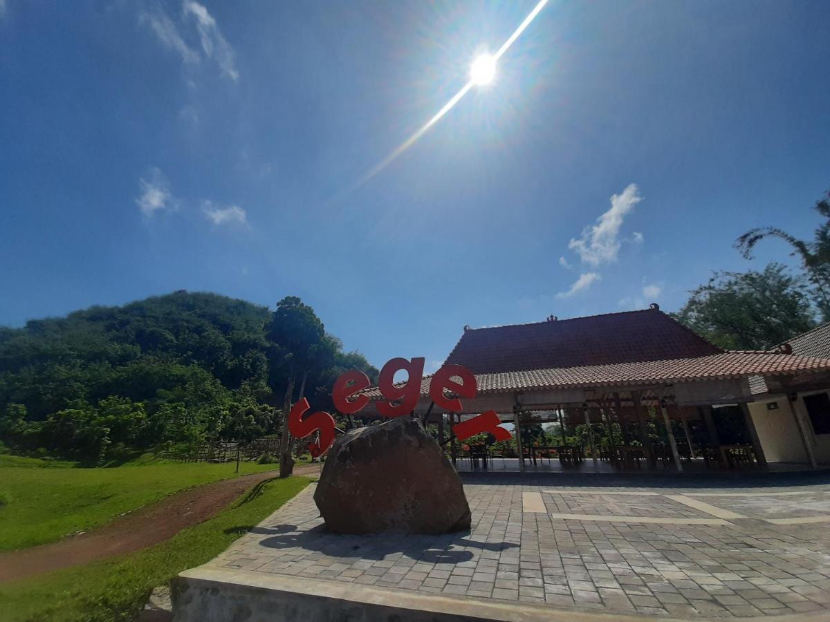 Kalisat Seger Nusantara旅舍 外观 照片