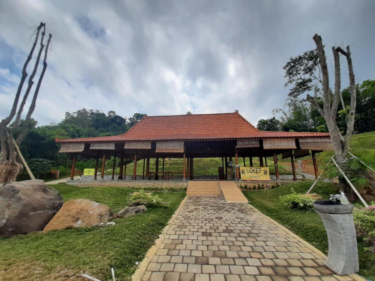 Kalisat Seger Nusantara旅舍 外观 照片